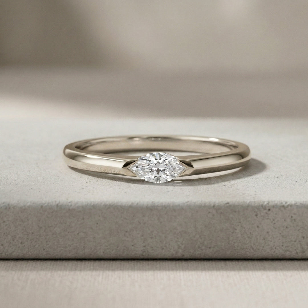 Slim Marquise Ring | White Gold