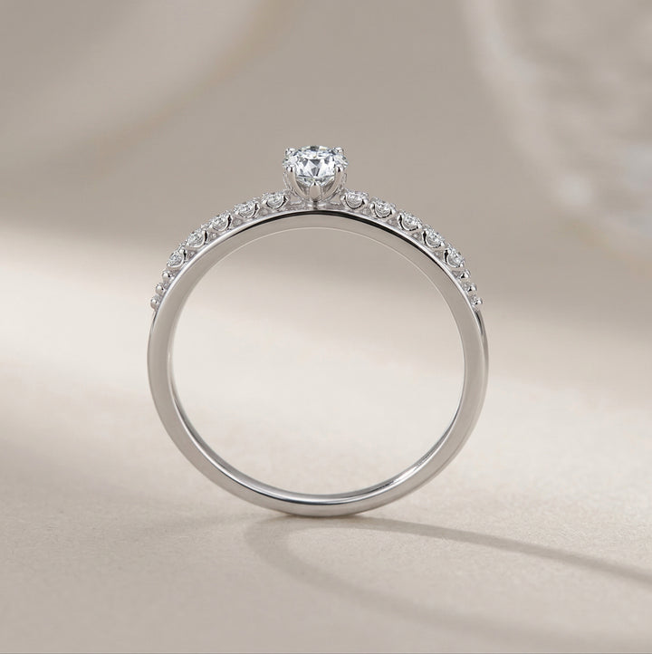 14K White Gold Brilliant-cut Diamond Ring