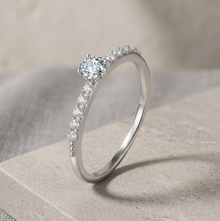 14K White Gold Brilliant-cut Diamond Ring